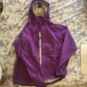 Patagonia women’s Torrentshell jacket